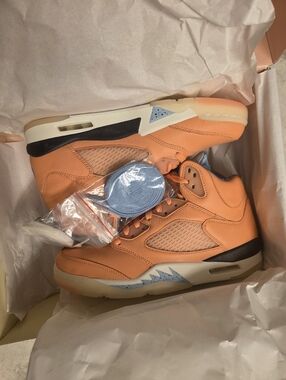 Jordan Men’s Shoes Orange with Blue Accents
